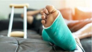 Hurt worker, Florida workers' compensation insurance concept
