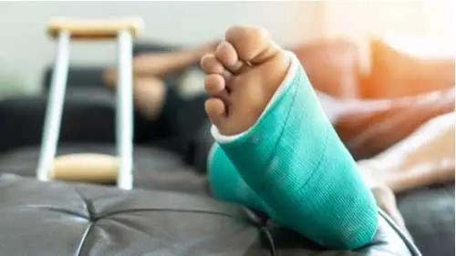 Hurt worker, Florida workers' compensation insurance concept