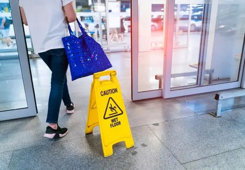 Tampa workers compensation lawyer, Tampa, FL – Office Worker Injured After Falling Due to Faulty Office Chair.