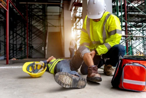 Injured employee is reporting a work injury in Coral Springs to supervisor.